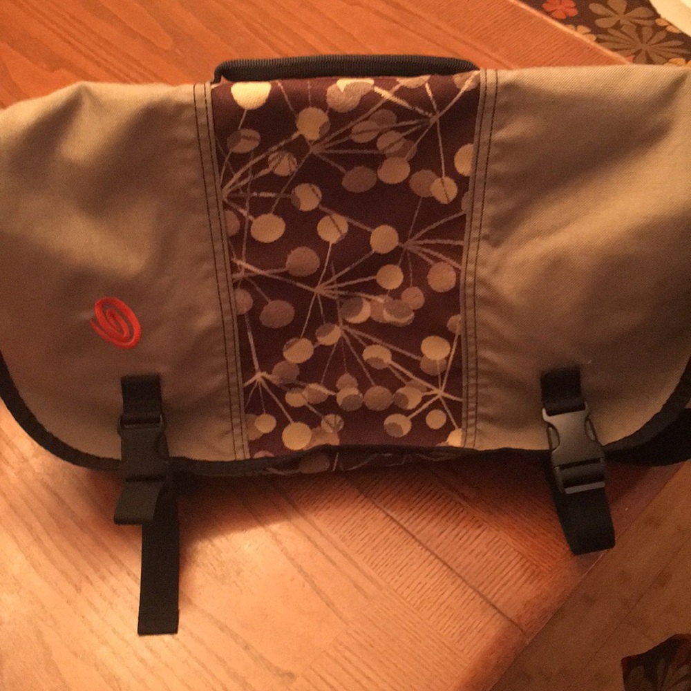 Timbuk2 messenger laptop bag